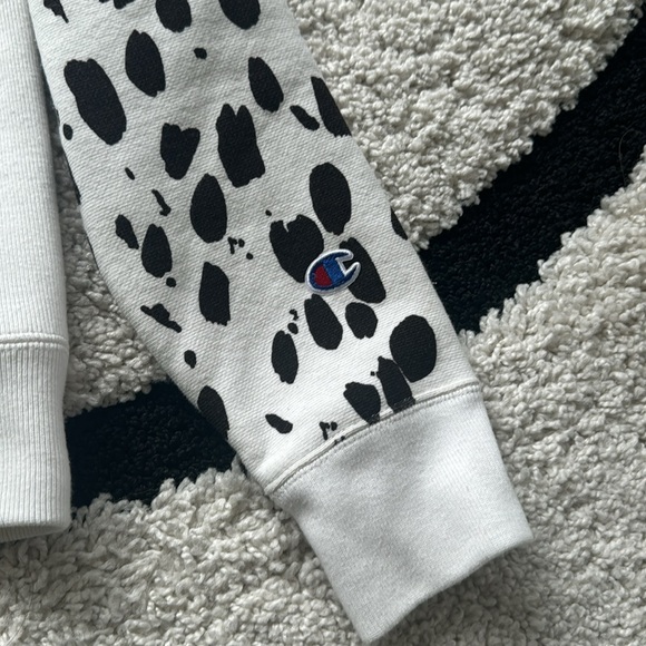 Champion limited edition hooded Dalmatian sweater (ladies: Medium) - Picture 4 of 9